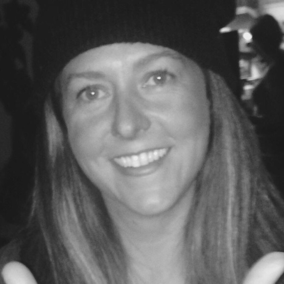 Meet your Posher, Whitney - Picture 1 of 1